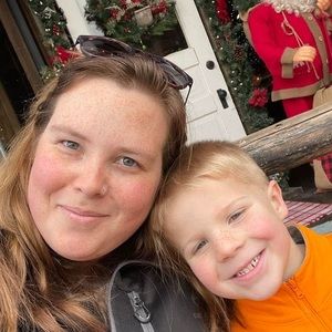 Meet your Posher, Courtney